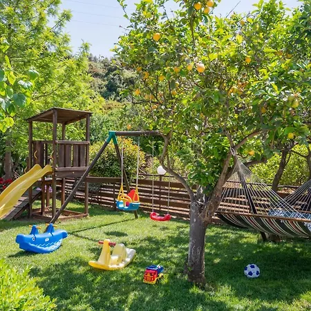 Maratho Villa, Nature Wellness Experience, By Thinkvilla * Xirón Khoríon